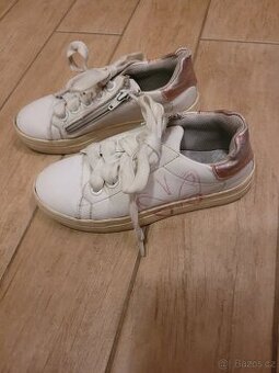 Dětské tenisky Baťa vel.33