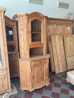 Nábytek z borovice chalupa Roubenka