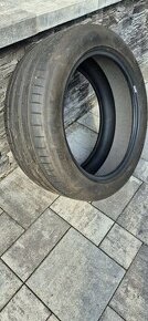 Prodám letní sadu 4 pneu originál Tesla model Y
