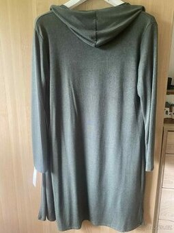 Nový dlouhý italský svetříkový kardigan vel. 48 a více