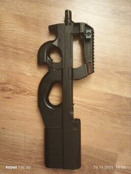 Airsoft samopal P90 FN herstral