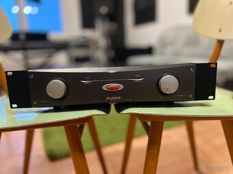 Prodám Studiový zesilovač Alesis RA 150