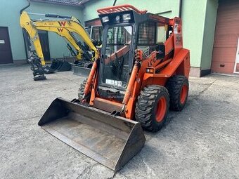 smykem řízený nakladač LOCUST 903 speed+