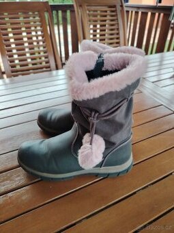 Dívčí zimní boty.Vel-36.