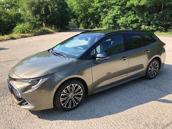 Toyota Corolla TS 1.8 hybrid výbava Selection  rv. 07/2019