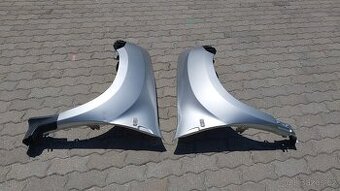 Dacia Duster – Blatníky přední stříbrné