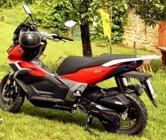 VOGE SR1 125i ADV -3 roky ještě záruka