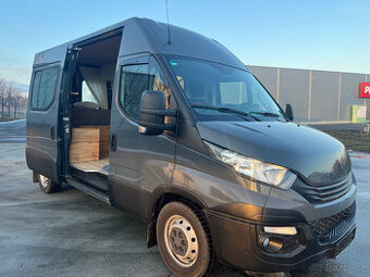 Cestovní obytná dodávka Iveco 2.3 L2H2, rok 2017