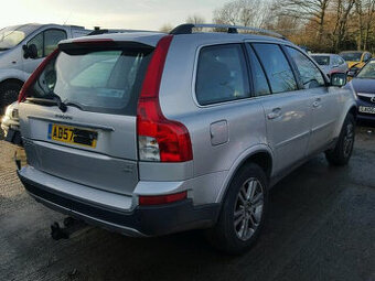 VOLVO XC90 2.4 D5 AWD (136kw) -- náhradní díly