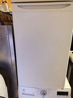 Monoklimatická lednice Liebherr se zárukou