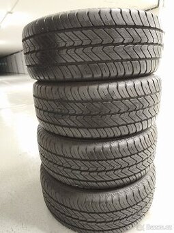 225/55/17C Dunlop Econodrive, DOT 1622, vz 8.0mm-7.5mm