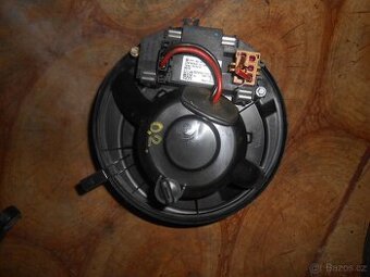 prodam vetrak topeni na skoda octavia 2