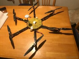 Dron DJI V2 hexakopter motory AXI 2217/20