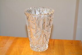 Ručně broušená váza z českého křišťálového skla, 15 cm - 1