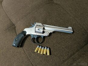 Historický revolver Smith & Wesson DA .32sw