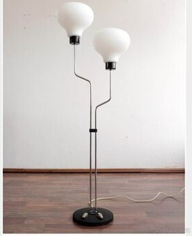 Stojací lampa
