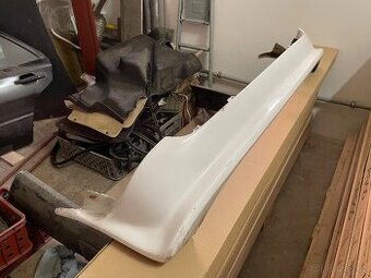 AMG přední spoiler Mercedes W123 bodykit