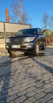 Toyota land cruiser 200 4,5d, 210kw