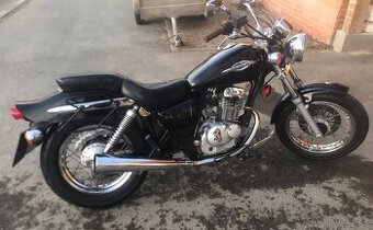 SUZUKI MARAUDER GZ 125 r. v. 2002 - 1