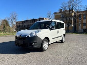Opel Combo, 1.4i, 70kW, 5míst,147tis.km
