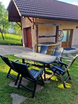 Zahradní plastové posezení