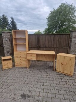 Masiv do dětského pokoje - jako nové