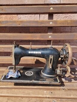 Šicí stroj Bobbin