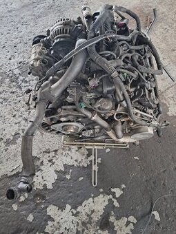 Motor 1.8 tfsi poškozený