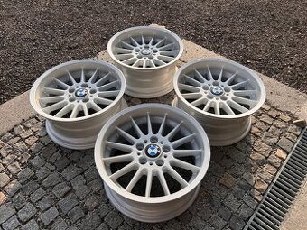 17” BMW styling 32 - konkávní