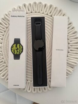 Samsung Galaxy Watch 6 44mm grafitové
