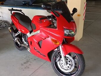 Honda vfr800 fi.možná výměna