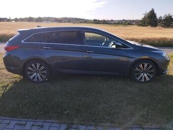 HYUNDAI I40 104kW 7DCT v max. výbavě
