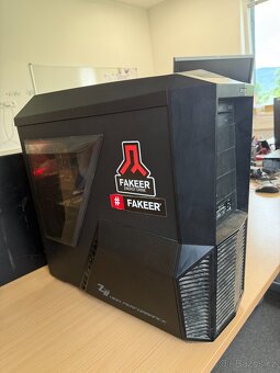 HERNÍ PC - AMD Saphire RX570