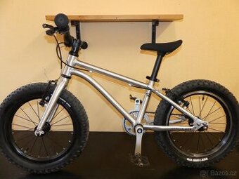 Early rider seeker 16
