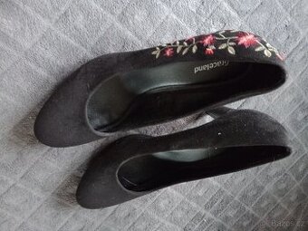 Lodičky Graceland 39