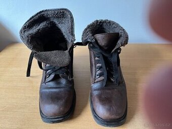 Boty dětské se zvedacím "límcem"