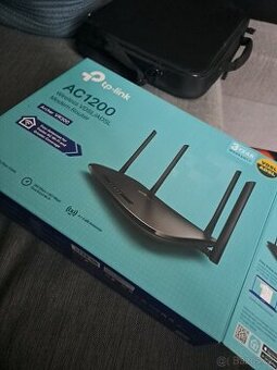 TP-link AC1200 router