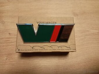 Octavia 1 RS, znak RS na kryt motoru. 1U0 103 929 A