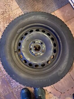 Plechové disky 15” 5x112 a zimní pneu 195/65/R15