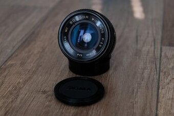 Soligor wide-auto MC 28mm f/2.5 - (Canon FD)