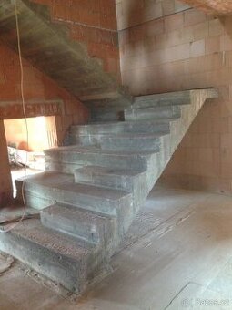 Betonové schodiště