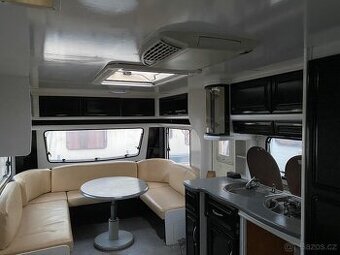 Karavan na trvalé stání