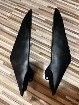 Yamaha R6 boční kryty nádrže