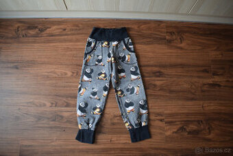 Tepláky Aluška vel. 104-110 s Kung Fu Panda