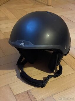 Helma černá