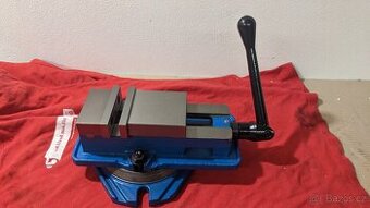 Strojní svěrák 80mm otočný , precizní, jako nový