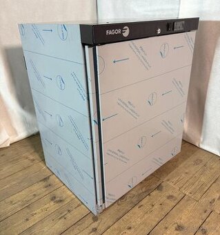 NOVÁ mrazící skříň Fagor UN-251 SS - nerezová - odpočet DPH