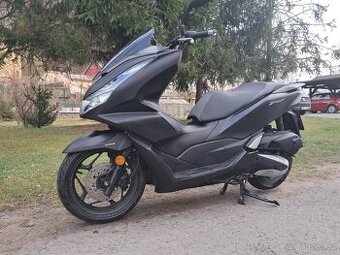 Honda pcx 125 rok 2022