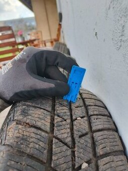 Barum polaris 5 185/60 R15 6mm  5x100 rapid fabia 3