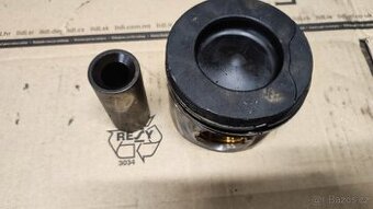 Volvo D3,4,5 V90, XC90, XC60, XC40, V70 pisty + vstriky